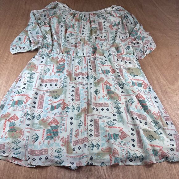 Heart N Crush Plus 1X Boho Peasant Dress Crochet Neckline Multicolor Pattern - Picture 2 of 5